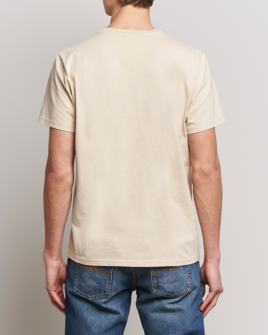 Herre | T-Shirts | Nudie Jeans | Roy Logo Crew Neck T-Shirt Cream