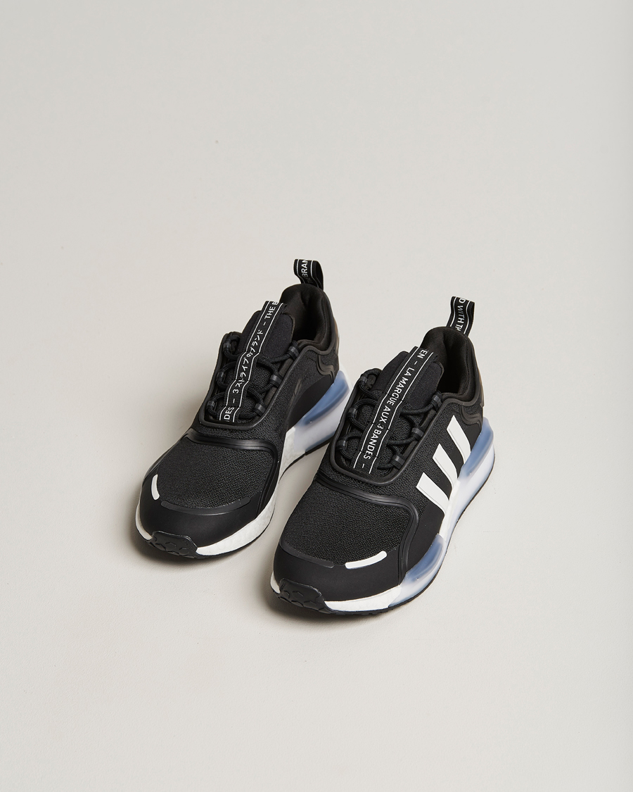 Skrøbelig Udelukke sneen adidas Originals NMD V3 Sneaker Black/White - CareOfCarl.dk