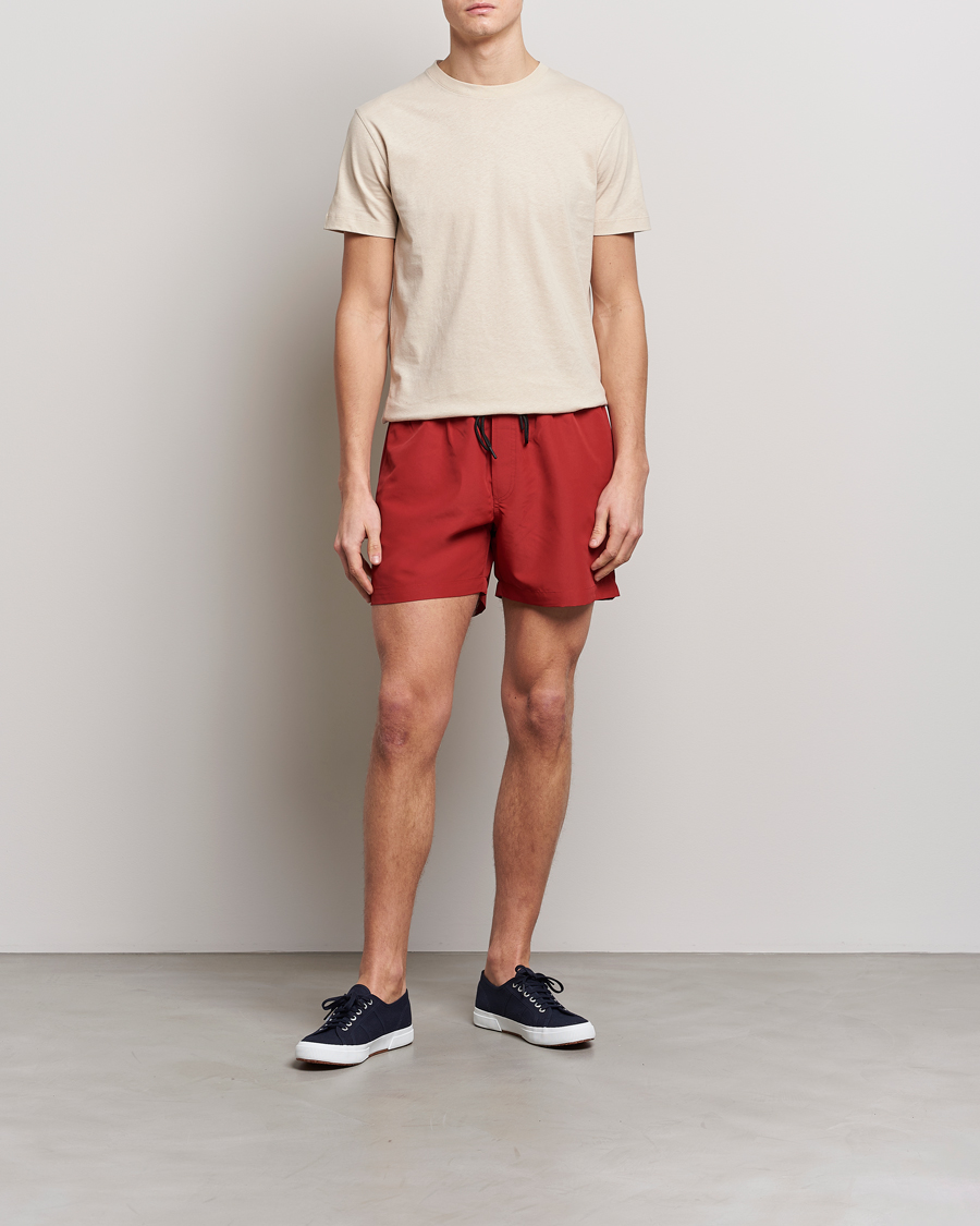 Herre | Badebukser | Tiger of Sweden | Sjo Swim Shorts Dark Raspberry