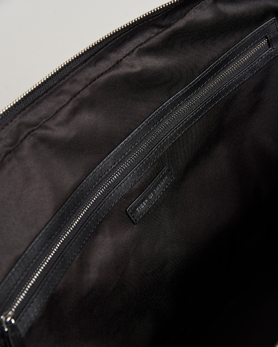 Herre | Tiger of Sweden Bays Recycled Polyester Computer Bag Black | Tiger of Sweden | Bays Recycled Polyester Computer Bag Black