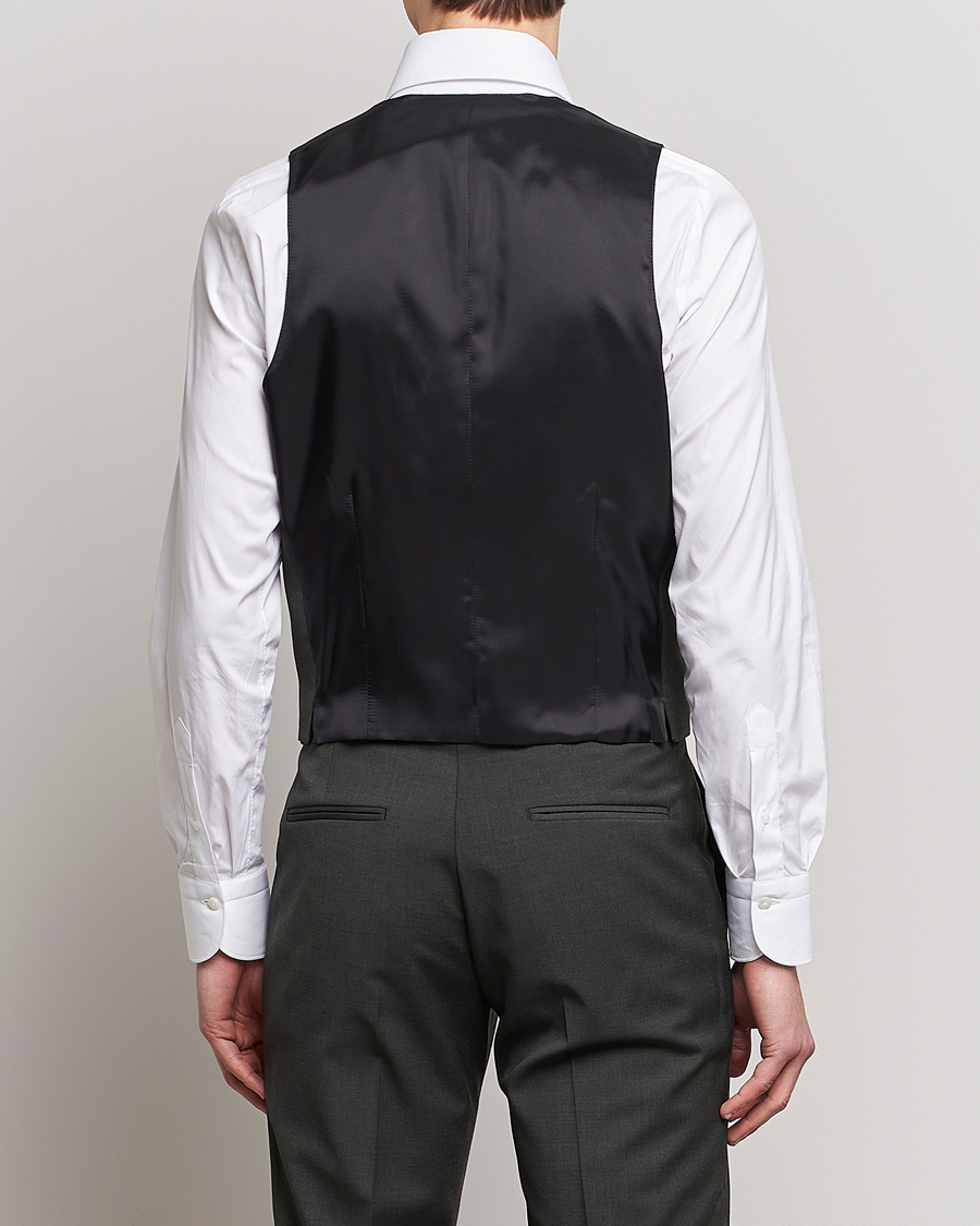 Herre | Veste | Tiger of Sweden | Wayde Wool Travel Waistcoat Olive Extreme