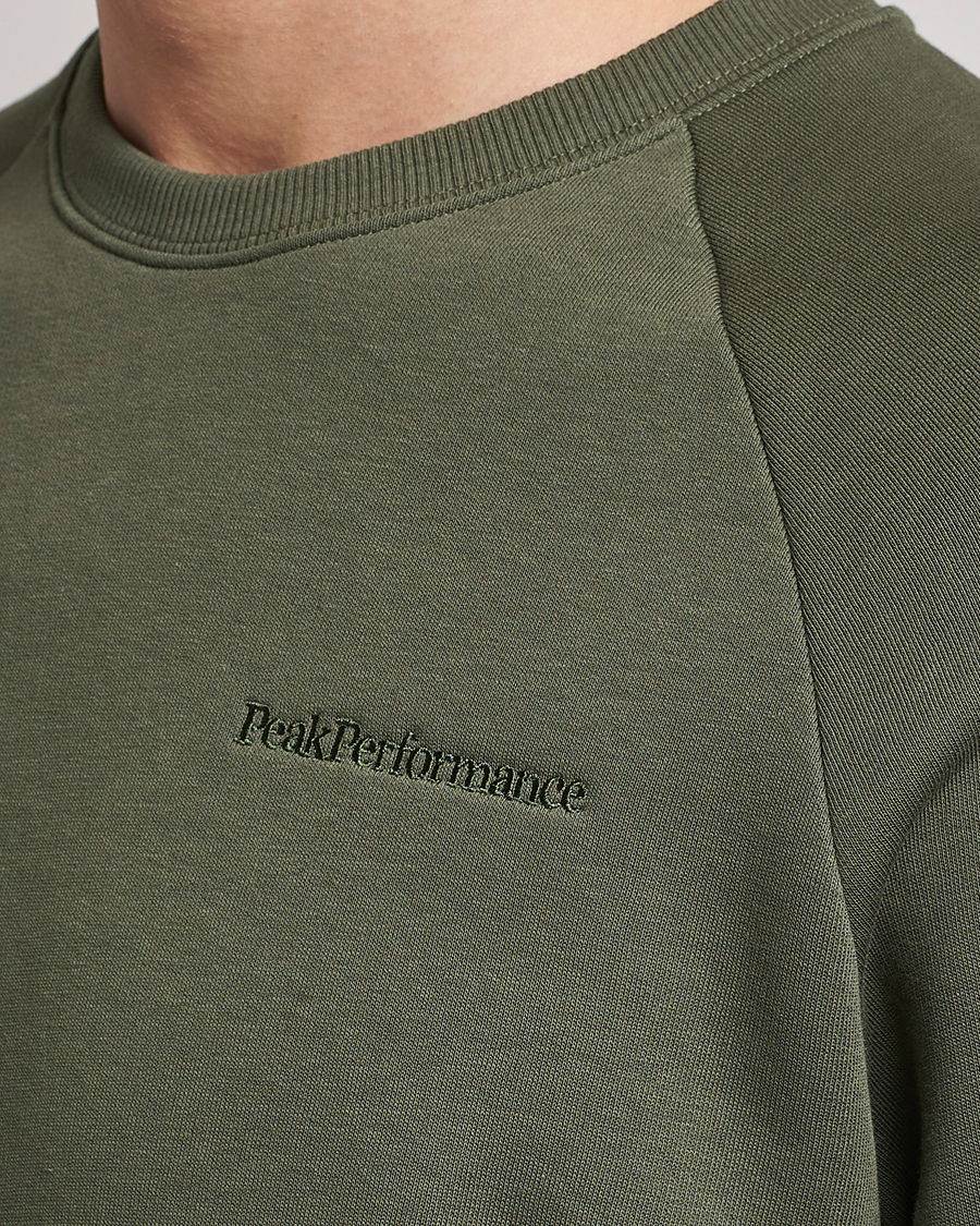 Herre | Trøjer | Peak Performance | Original Small Logo Crew Neck Sweatshirt Pine Needle