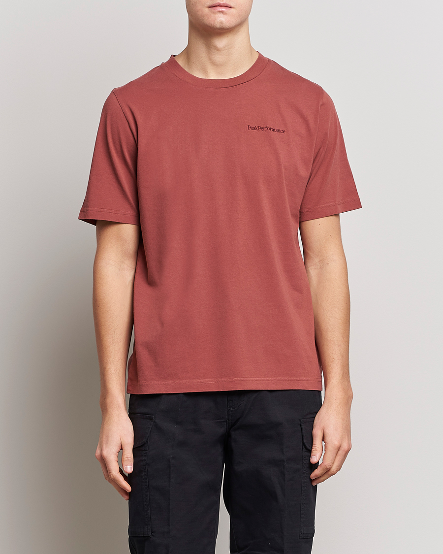 Herre | T-Shirts | Peak Performance | Original Small Logo Tee Classic Clay