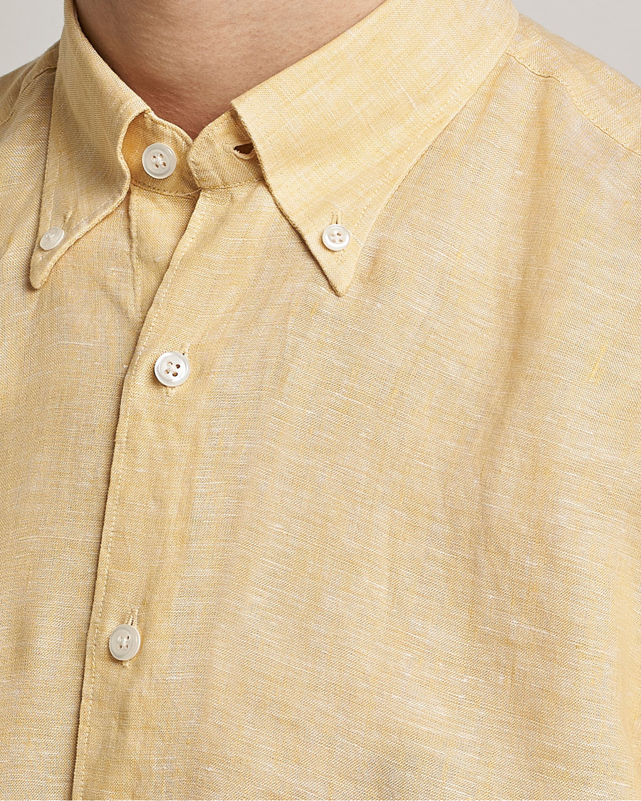 Herre | Skjorter | Oscar Jacobson | Regular Fit Button Down Linen Shirt Yellow