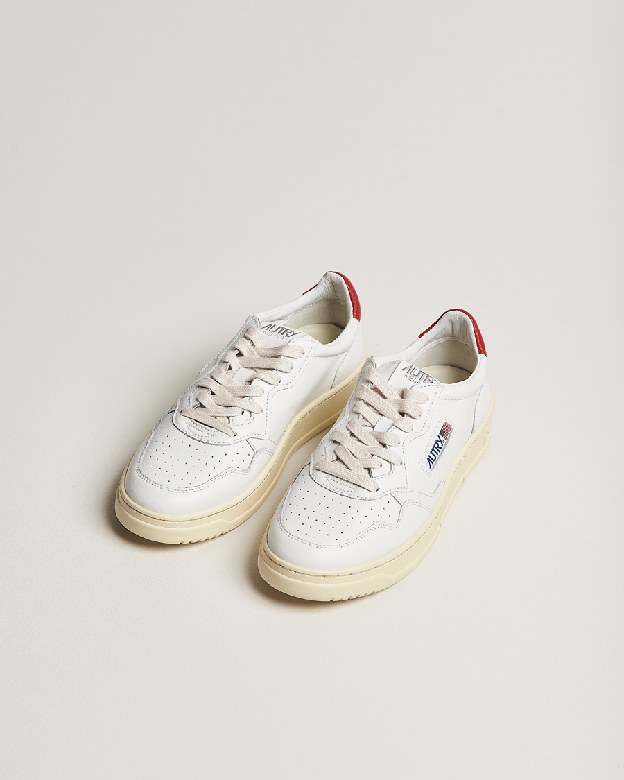 Herre | Autry Medalist Low Super Soft Leather Sneaker White/Red | Autry | Medalist Low Super Soft Leather Sneaker White/Red