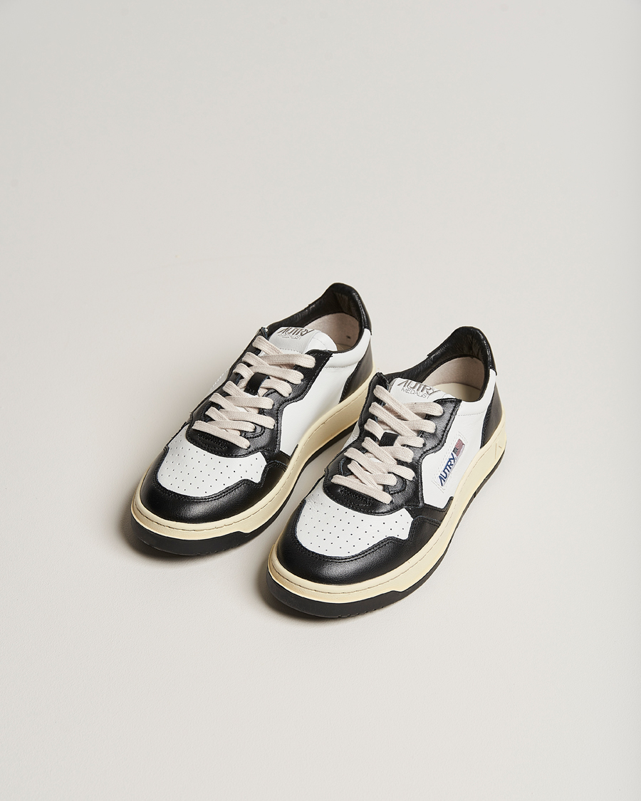 Herre | Sorte sneakers | Autry | Medalist Low Bicolor Leather Sneaker White/Black