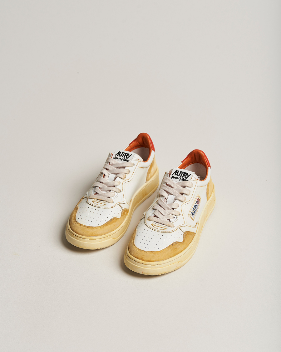Herre | Autry Super Vintage Low Leather/Suede Sneaker Leat White/Orange | Autry | Super Vintage Low Leather/Suede Sneaker Leat White/Orange