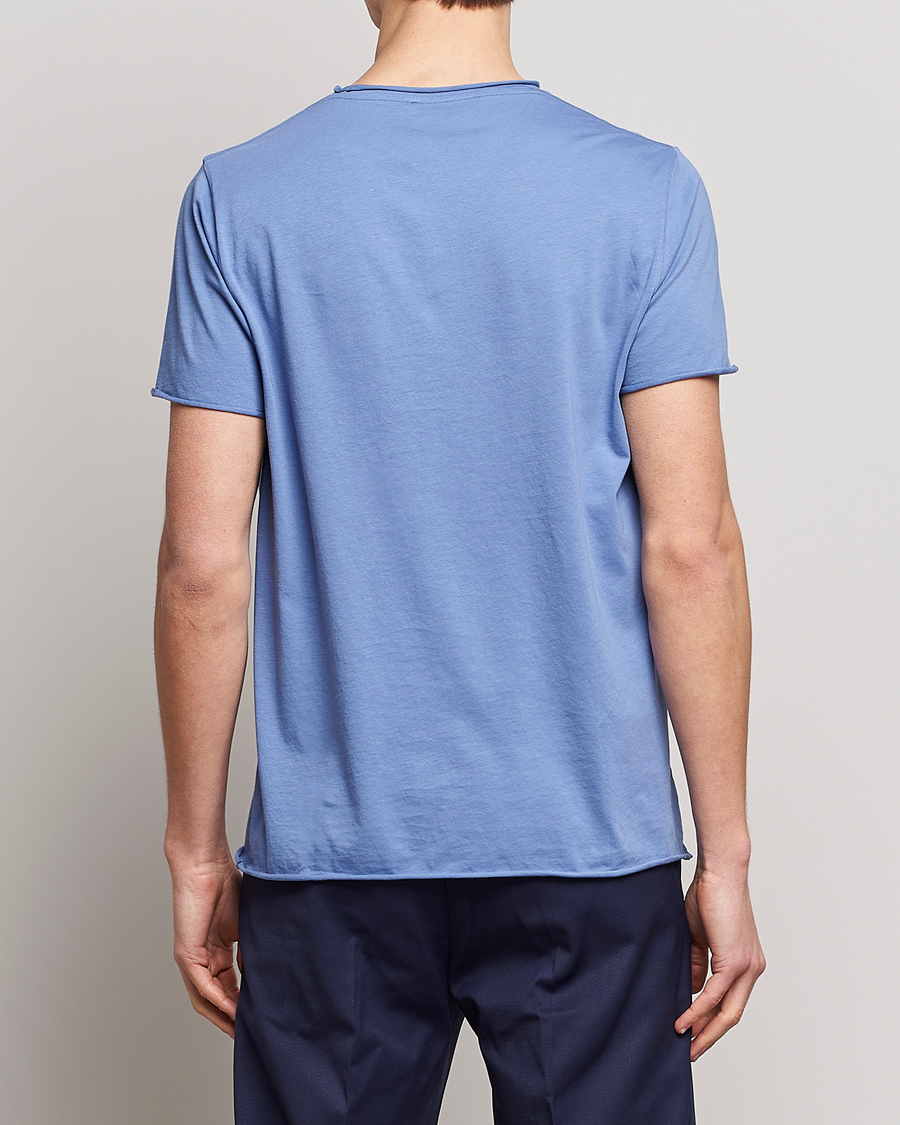 Herre | T-Shirts | Filippa K | Roll Neck Crew Neck Tee Coral Blue