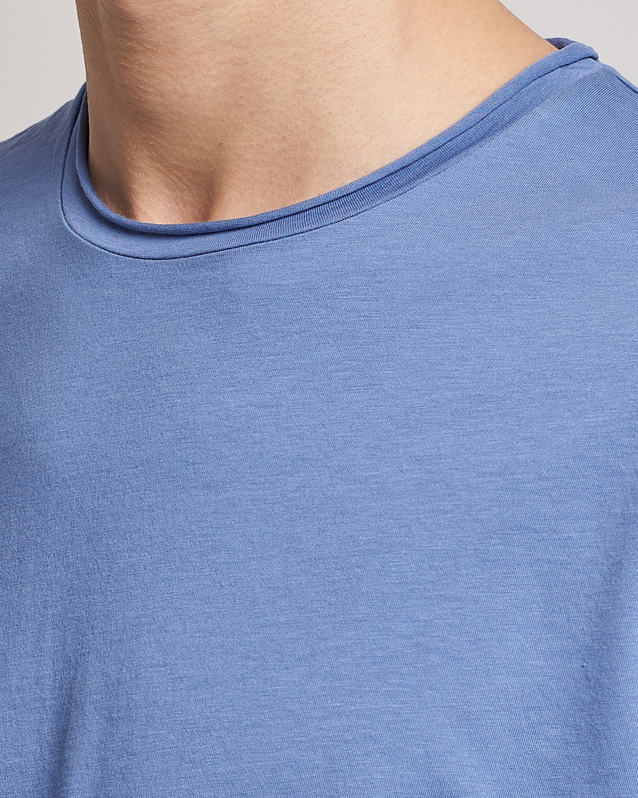 Herre | T-Shirts | Filippa K | Roll Neck Crew Neck Tee Coral Blue