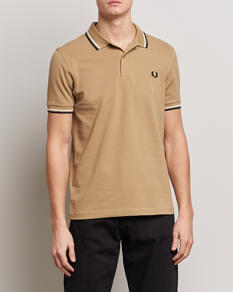 Herre | Kortærmede polotrøjer | Fred Perry | Twin Tipped Polo Shirt Warm Stone