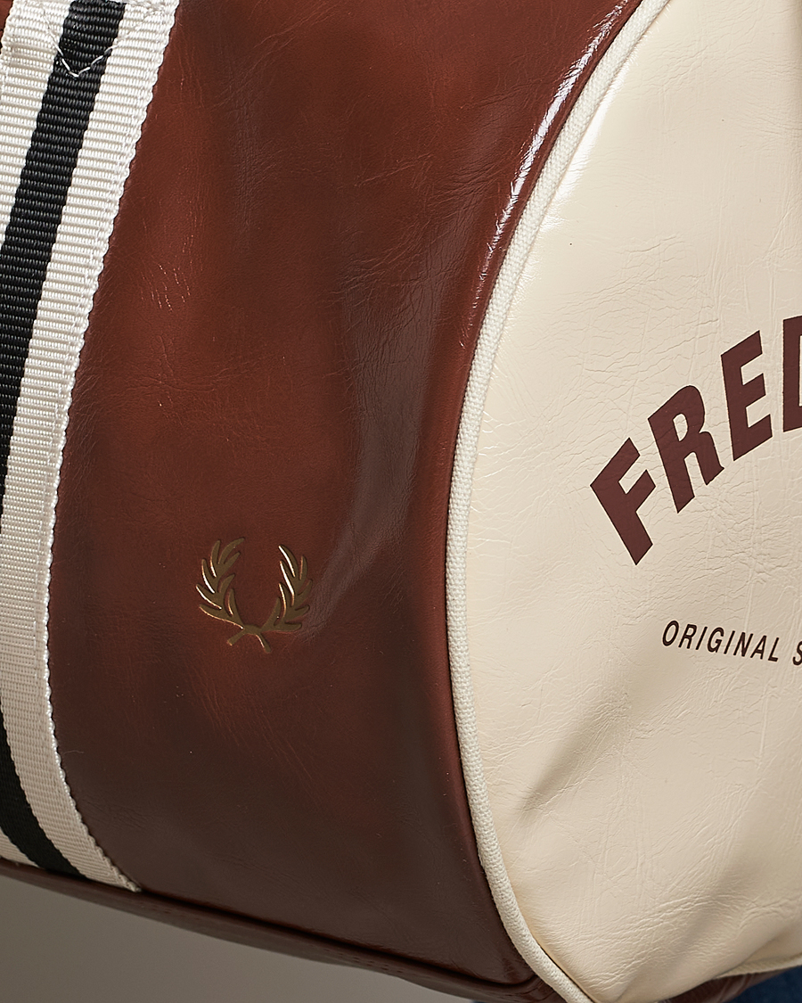 Herre | Fred Perry Classic Barrel Bag Tan | Fred Perry | Classic Barrel Bag Tan