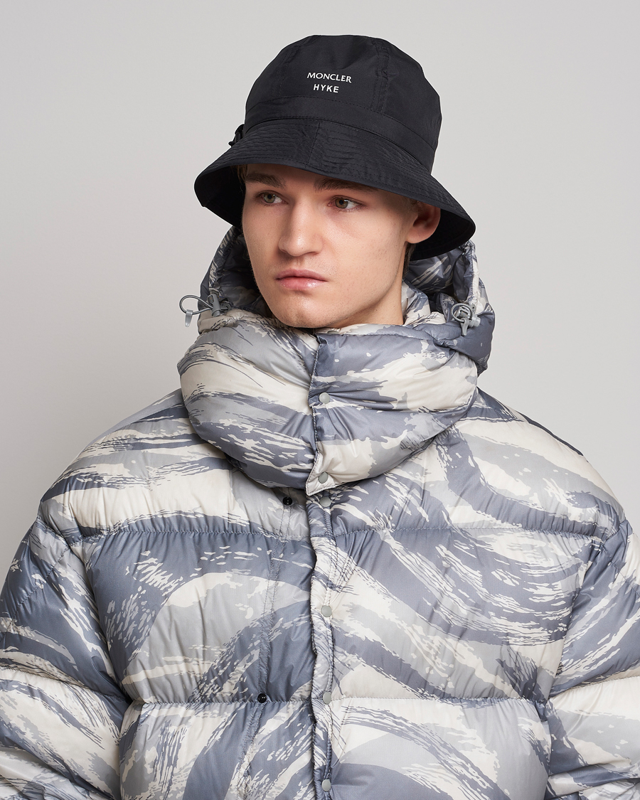 Herre | 4 Moncler Hyke Bucket Hat Black | Moncler Genius | 4 Moncler Hyke Bucket Hat Black