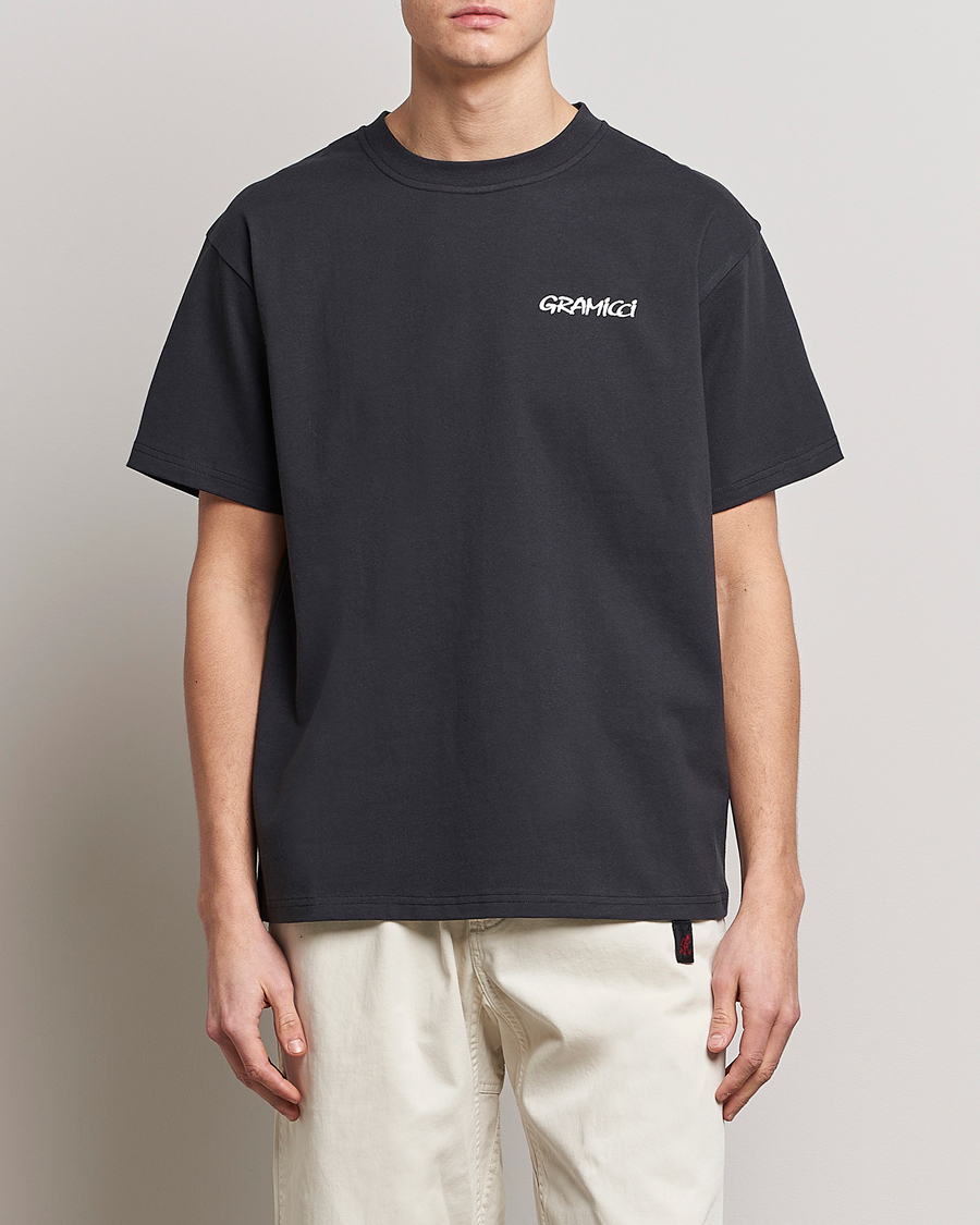 Herre | T-Shirts | Gramicci | Organic Cotton Flower T-Shirt Vintage Black