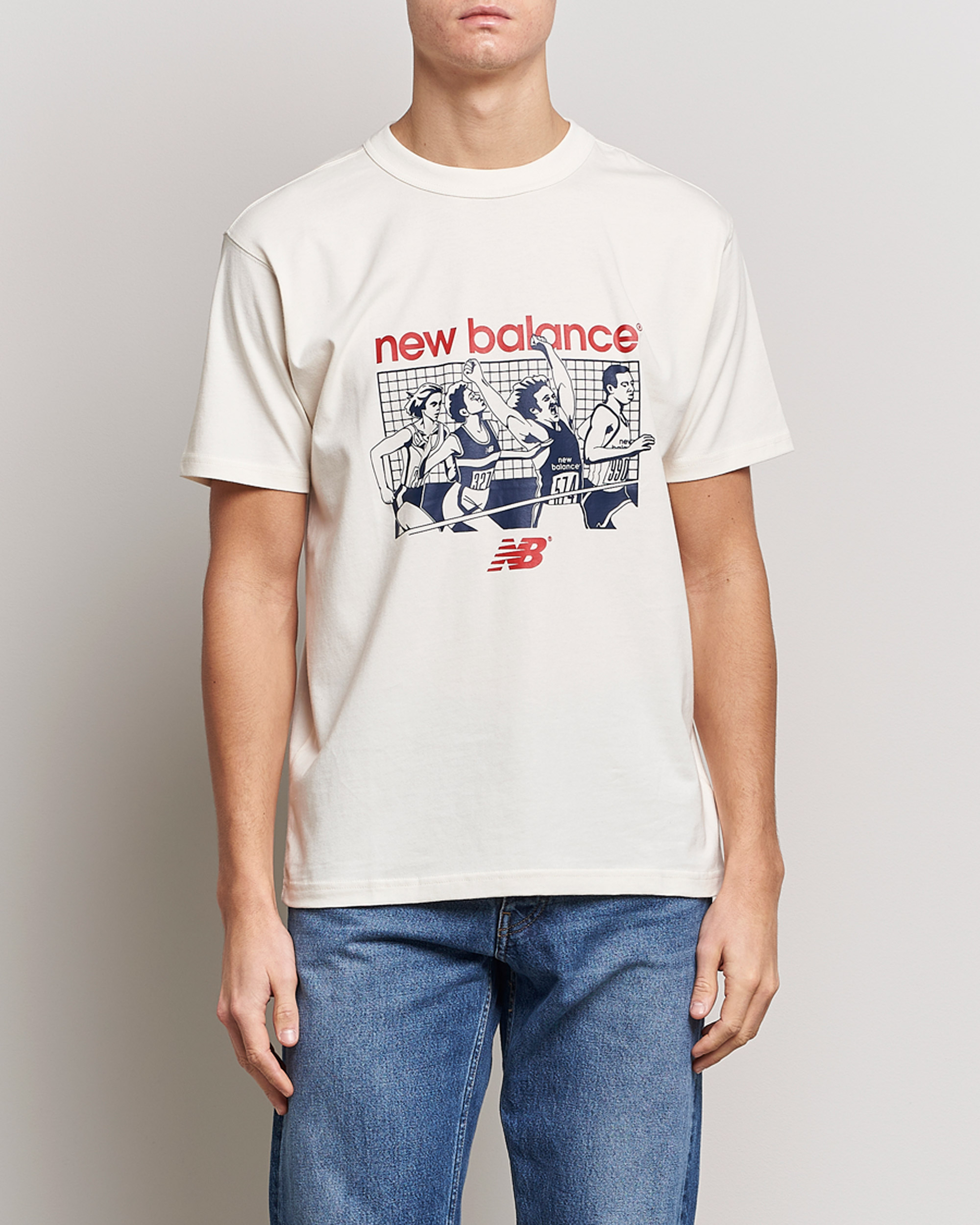 Herre | T-Shirts | New Balance | Athletics 90s Graphic T-Shirt Greige