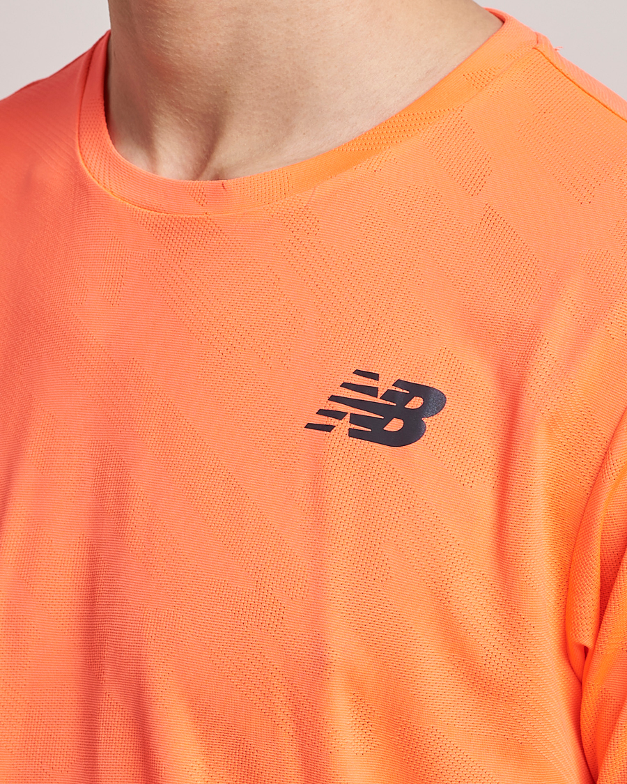 Herre | T-Shirts | New Balance Running | Q Speed Jacquard T-Shirt Neon Dragonfly