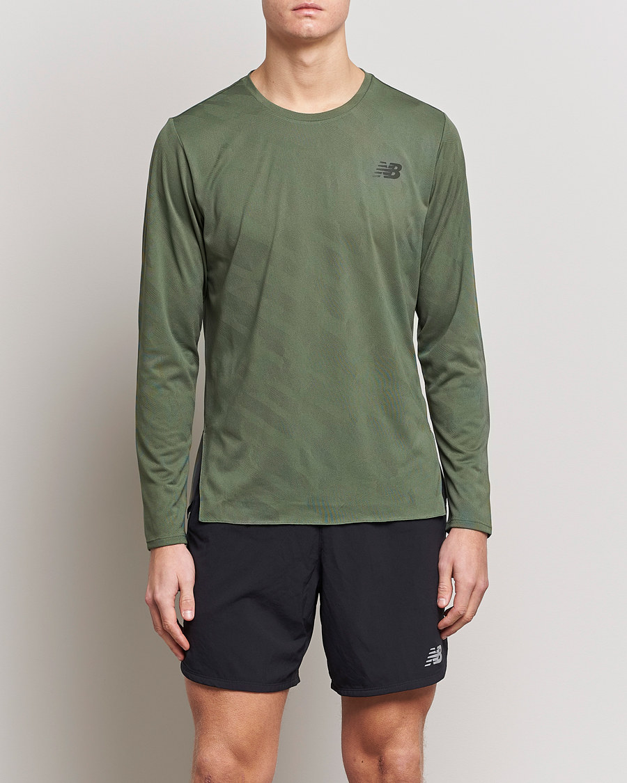 Herre | T-Shirts | New Balance Running | Q Speed Jacquard Long Sleeve T-Shirt Olive
