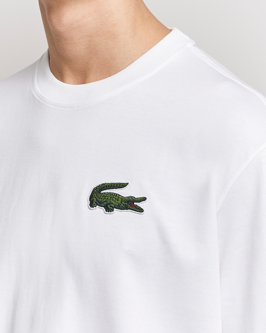 assistent adgang Underholde Lacoste Loose Fit T-Shirt White - CareOfCarl.dk