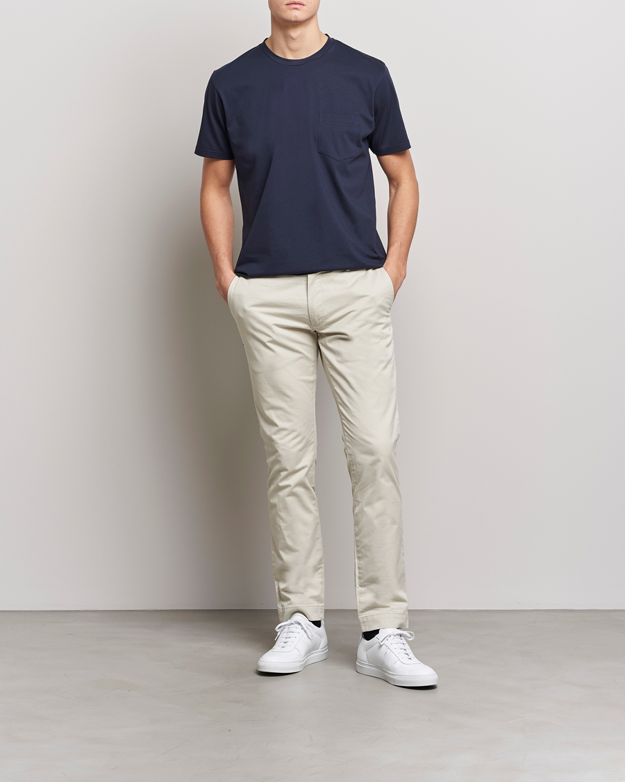 Herre | T-Shirts | Sunspel | Riviera Pocket Crew Neck T-Shirt Navy