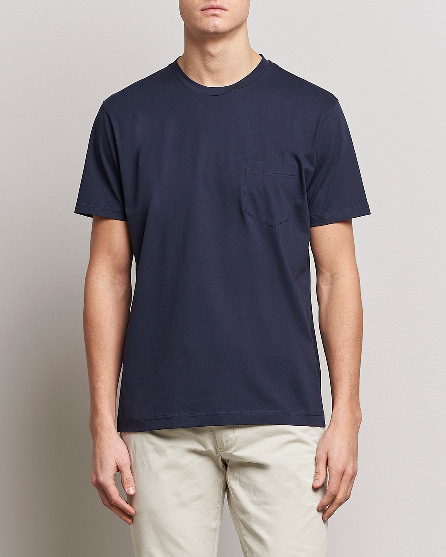 Herre | Kortærmede t-shirts | Sunspel | Riviera Pocket Crew Neck T-Shirt Navy