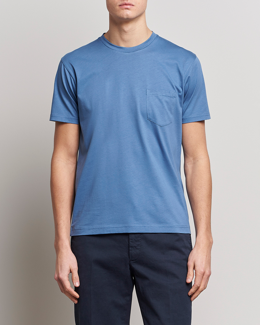 Herre |  | Sunspel | Riviera Pocket Crew Neck T-Shirt Blue Stone