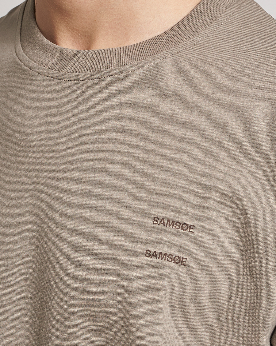 Herre | T-Shirts | Samsøe Samsøe | Samsøe & Samsøe Joel Organic Cotton T-Shirt Brindle
