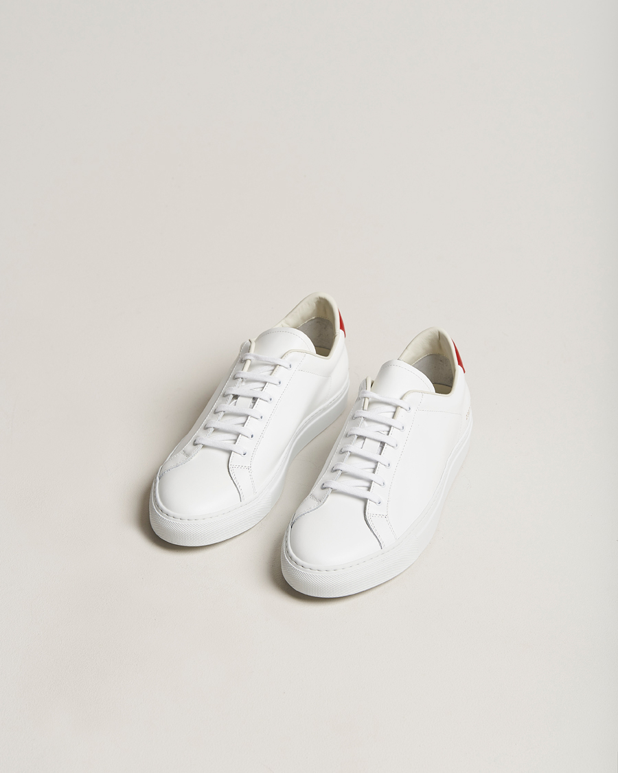 Herre | Common Projects Retro Low Suede Sneaker White/Red | Common Projects | Retro Low Suede Sneaker White/Red