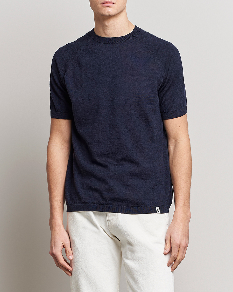 Herre | T-Shirts | Peregrine | Knitted Wool T-Shirt Navy