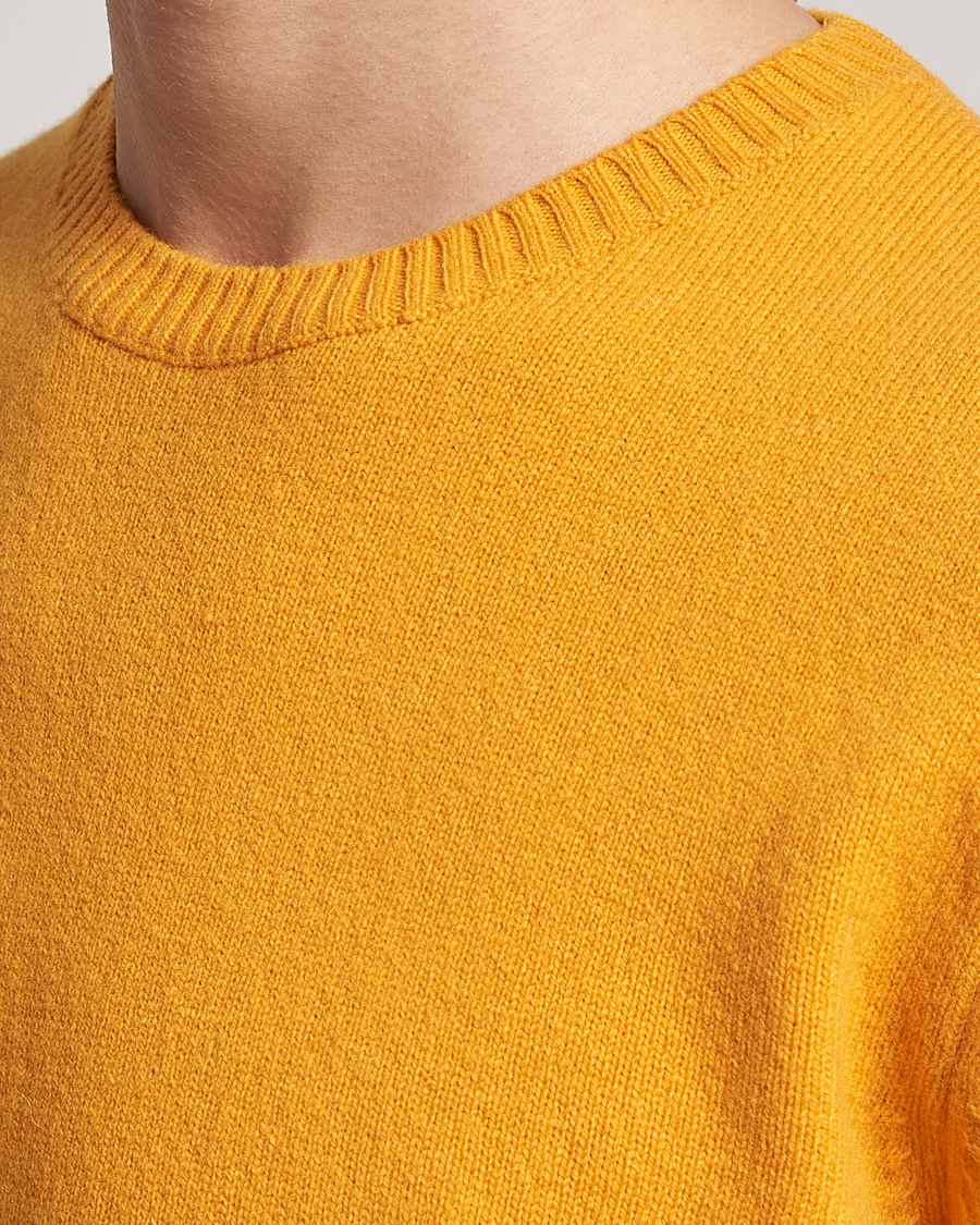 Herre | Trøjer | Colorful Standard | Classic Merino Wool Crew Neck Burned Yellow