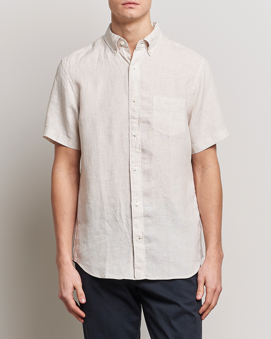Herre | Kortærmede skjorter | GANT | Regular Fit Striped Linen Short Sleeve Shirt Dry Sand
