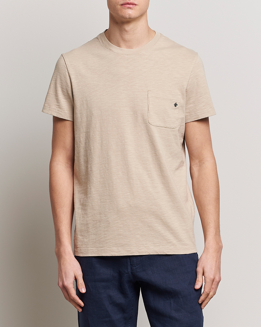 Herre | T-Shirts | Morris | Lily Slub Pocket Crew Neck Tee Beige