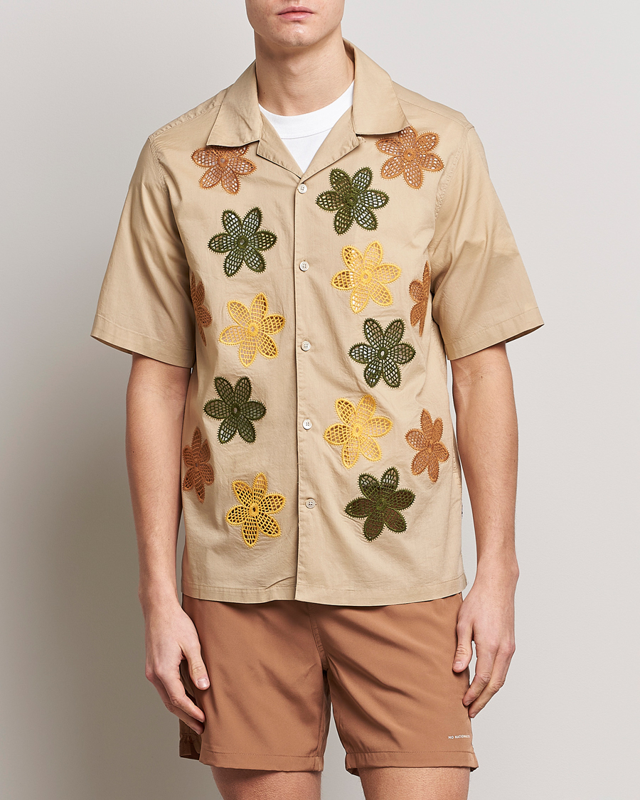 Herre | Kortærmede skjorter | NN07 | Julio Flower Short Sleeve Shirt Cream