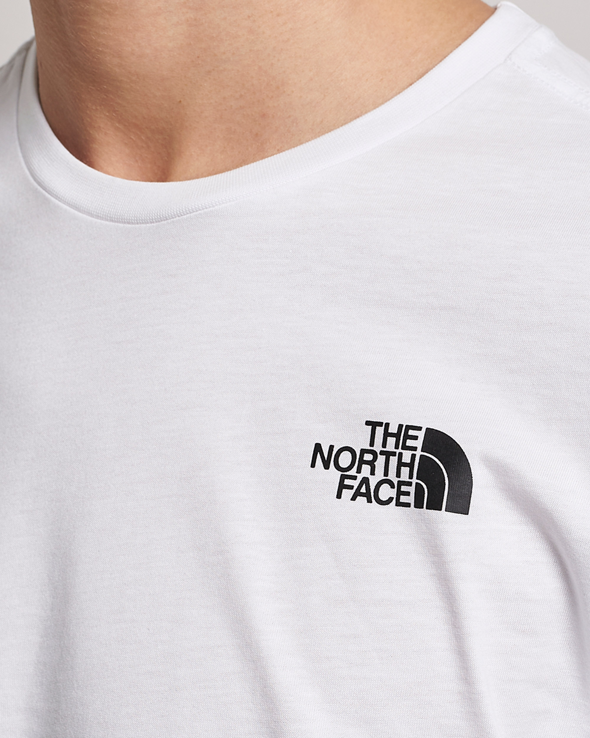 Herre | T-Shirts | The North Face | Long Sleeve Easy T-Shirt White