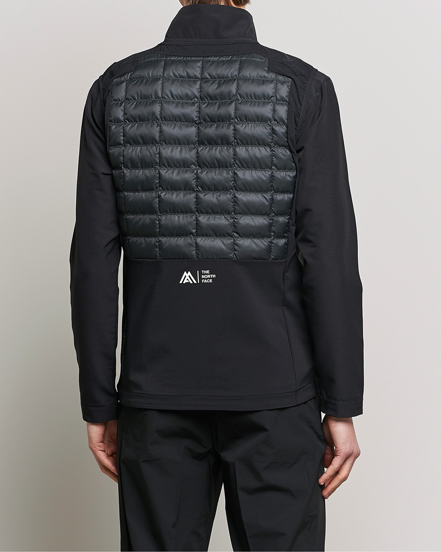 Herre | Veste | The North Face | Mountain Athletics Thermoball Vest Black/Asphalt