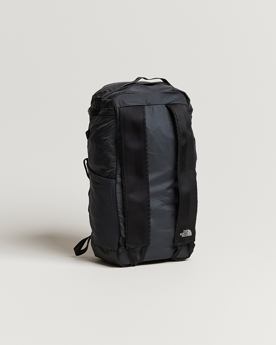 Herre | The North Face Flyweight Daypack Black 18L | The North Face | Flyweight Daypack Black 18L