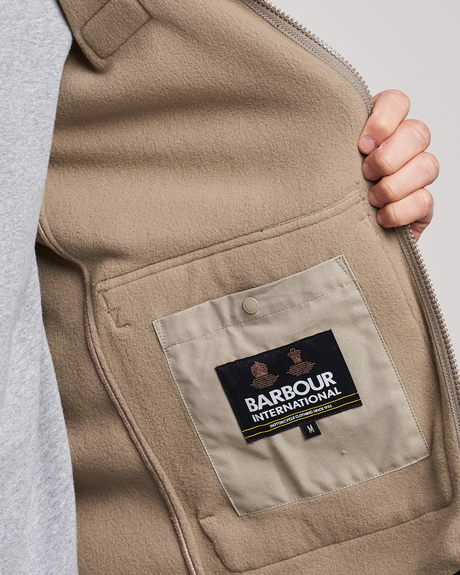 Herre | Trøjer | Barbour International | Oak Fleece Gilet Concrete