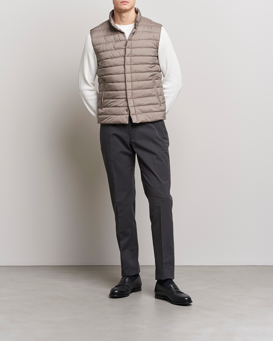 Herre | Veste | Herno | Nuage Matt Nylon Vest Taupe