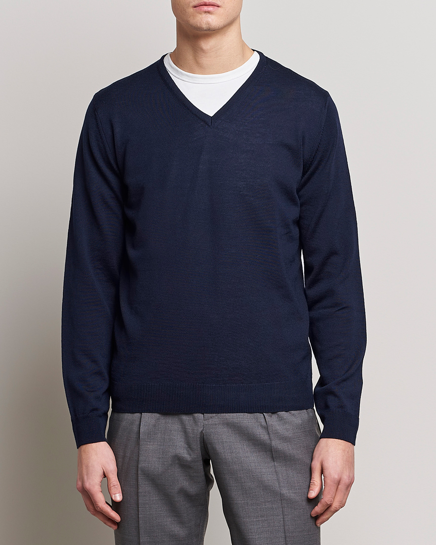 Herre | Pullovers med rund hals | Stenströms | Merino Patch V-Neck Navy/Light Grey