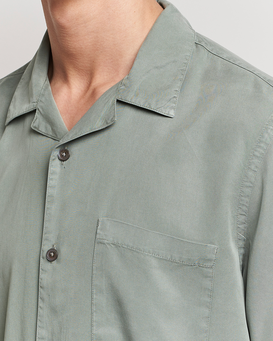 Herre | Skjorter | A Day's March | Yamu Short Sleeve Tencel Shirt Dusty Green