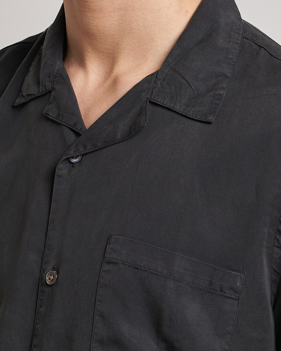 Herre | Skjorter | A Day's March | Yamu Short Sleeve Tencel Shirt Off Black