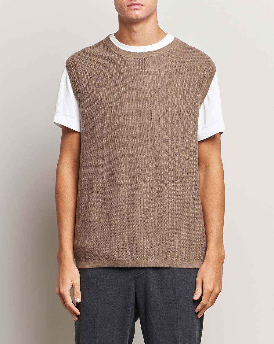 Herre | Slipovers | Tiger of Sweden | Vessler Merino Vest Olive Grey
