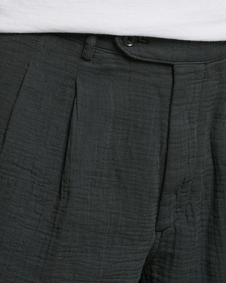 Herre | Shorts | Oscar Jacobson | Tanker Pleated Crepe Cotton Shorts Green