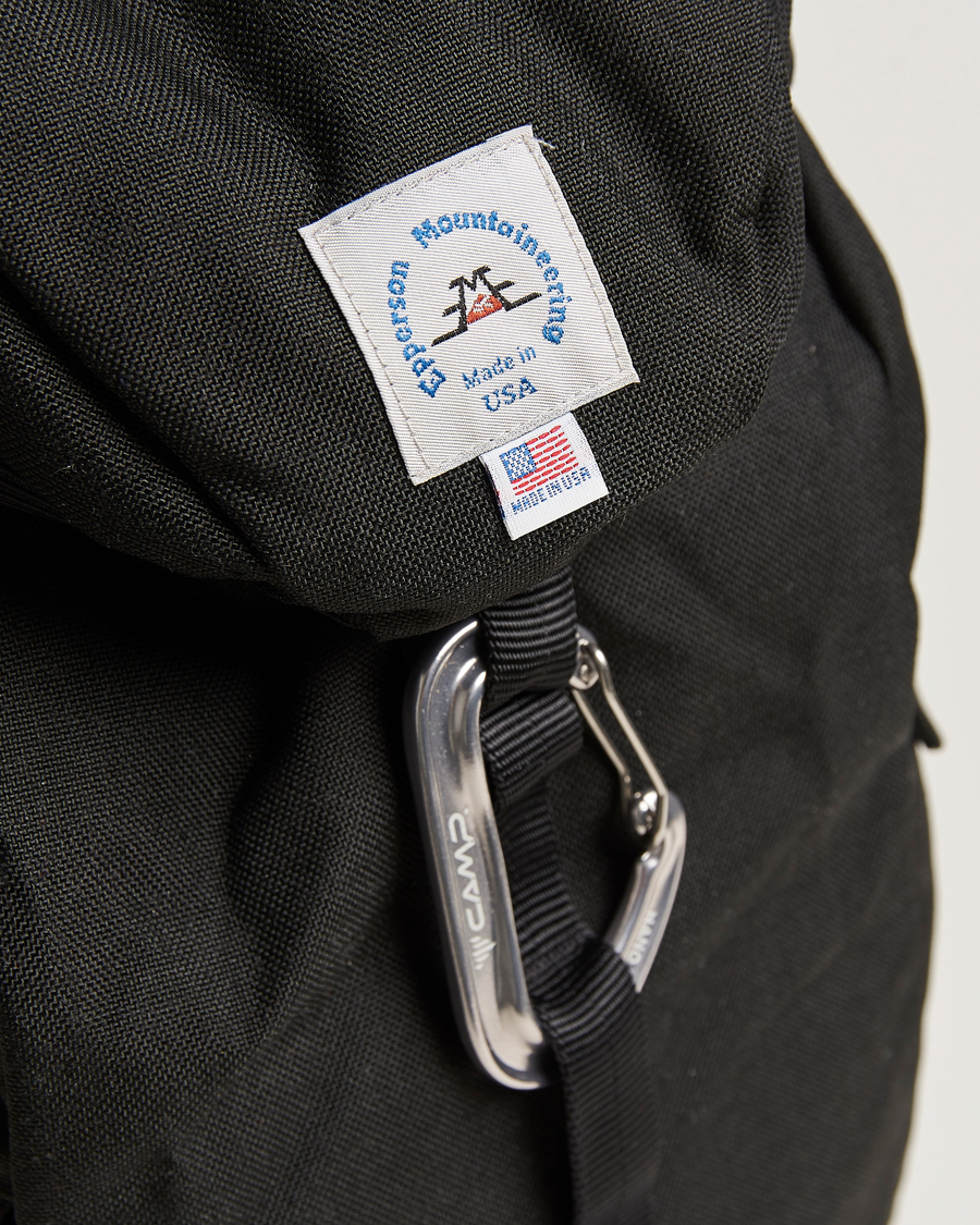 Herre | Tasker | Epperson Mountaineering | Medium Climb Pack Raven