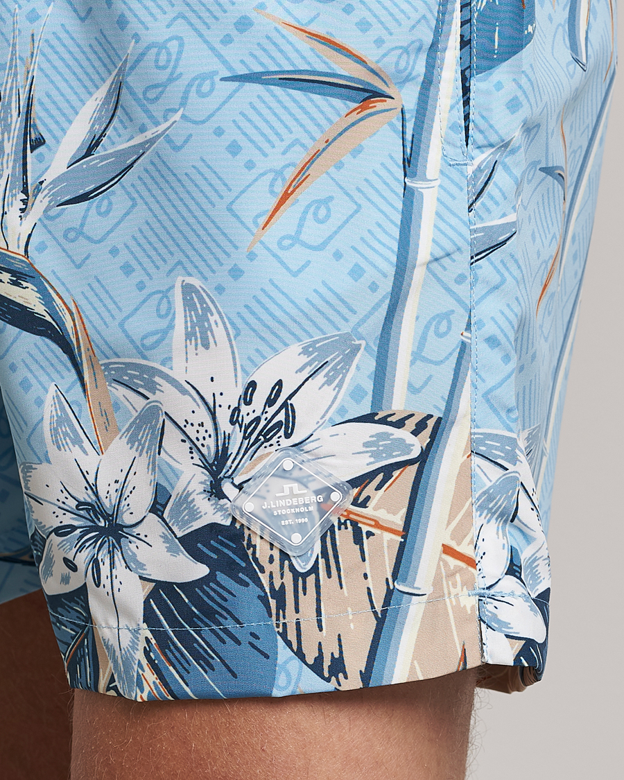 Herre | Badebukser | J.Lindeberg | Banks Tropical Swimshorts Dream Blue