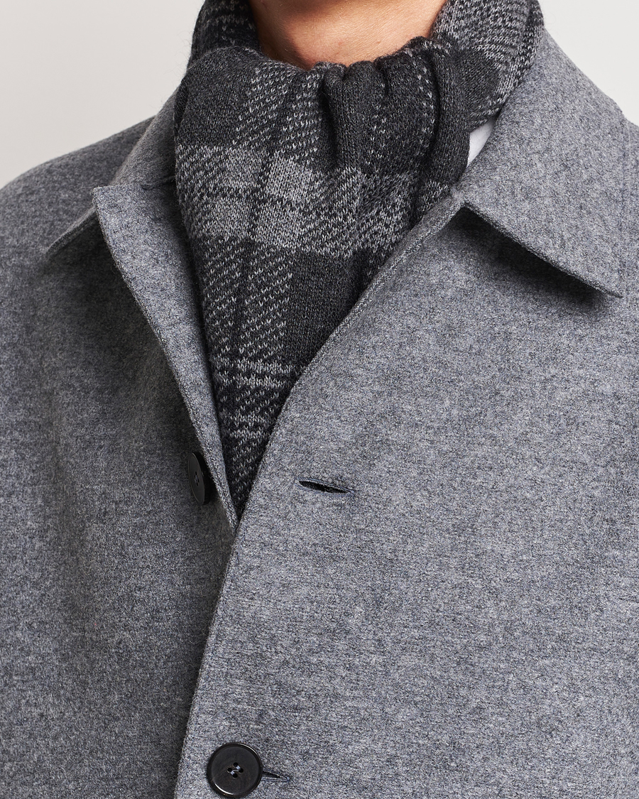Herre | Thom Browne Wool/Cashmere Tartan Jacquard Scarf Dark Grey | Thom Browne | Wool/Cashmere Tartan Jacquard Scarf Dark Grey