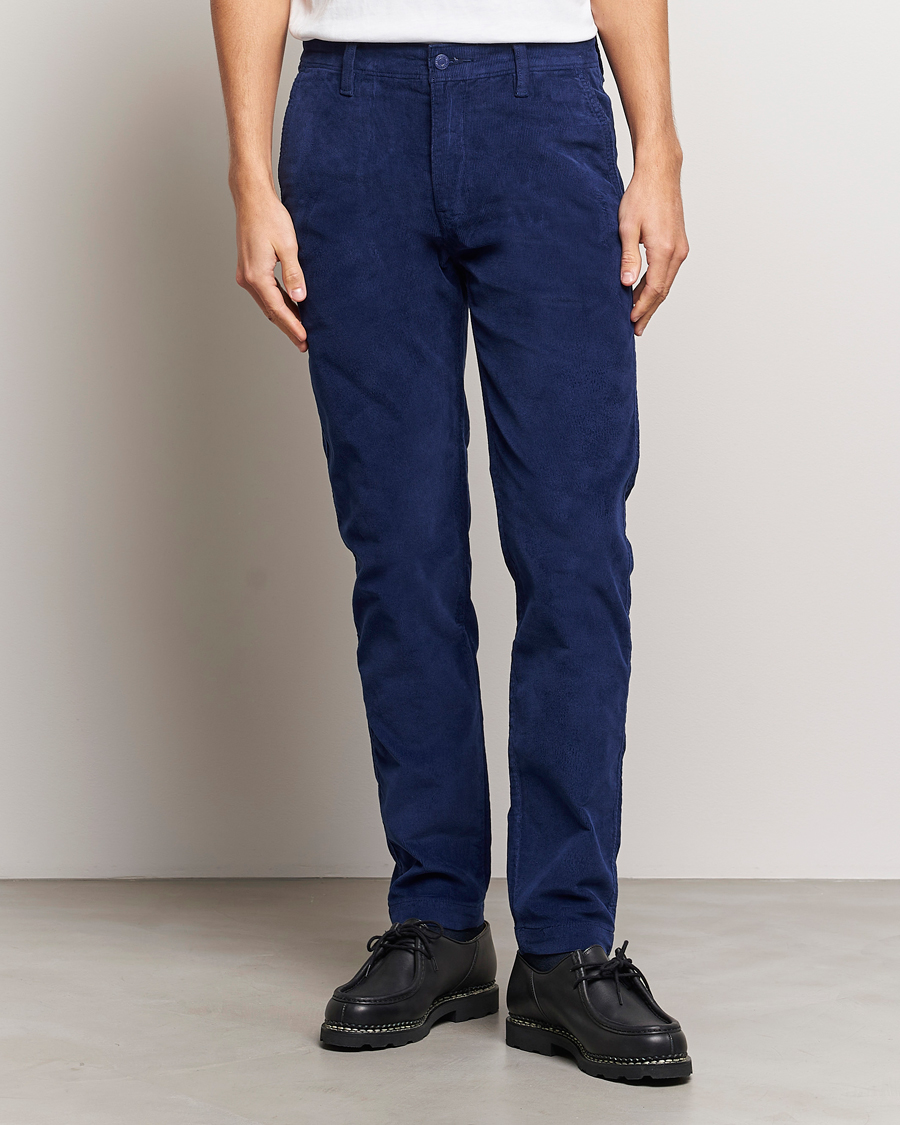 Herre | Nyheder | Levi's | Garment Dyed Stretch Corduroy Chino Ocean Cavern