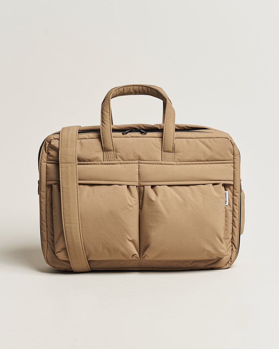 Herre | mazi untitled AM Bag 02 Nylon Briefcase Beige | mazi untitled | AM Bag 02 Nylon Briefcase Beige