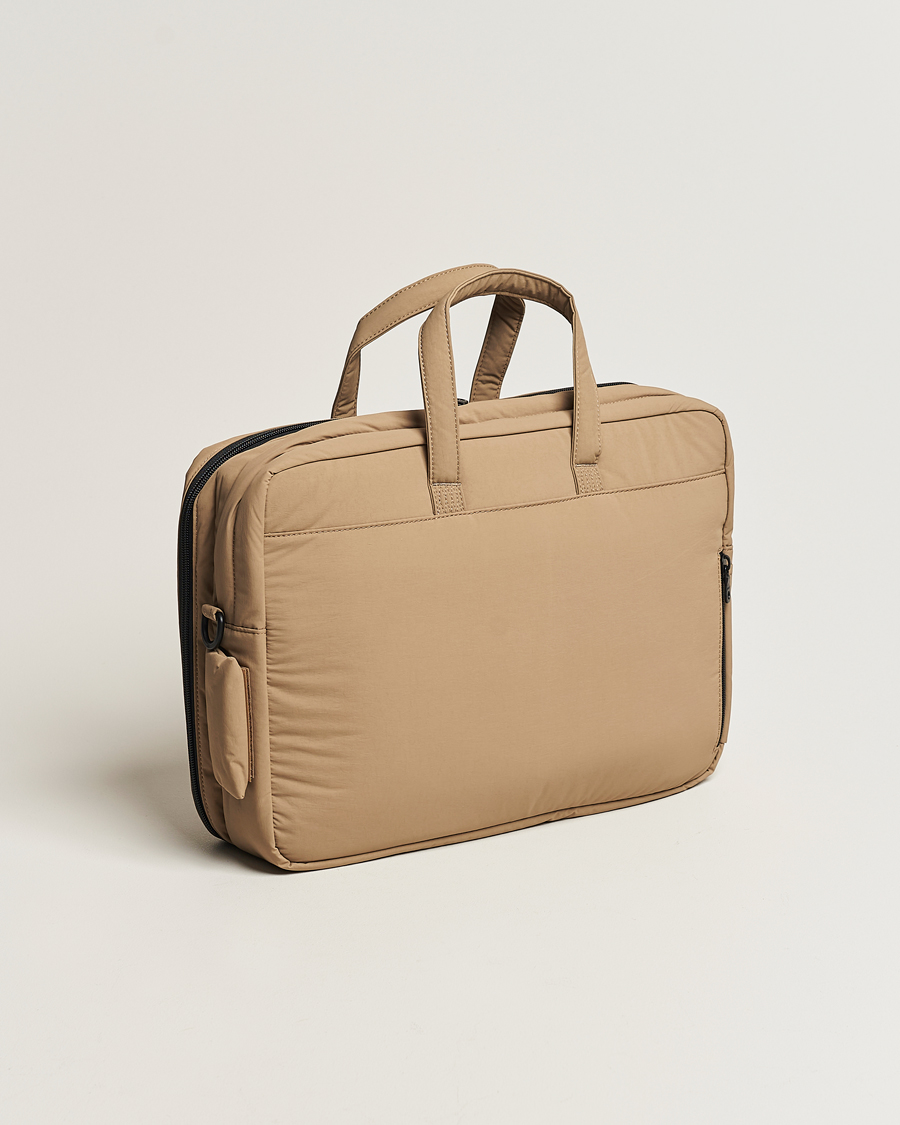 Herre | mazi untitled AM Bag 02 Nylon Briefcase Beige | mazi untitled | AM Bag 02 Nylon Briefcase Beige