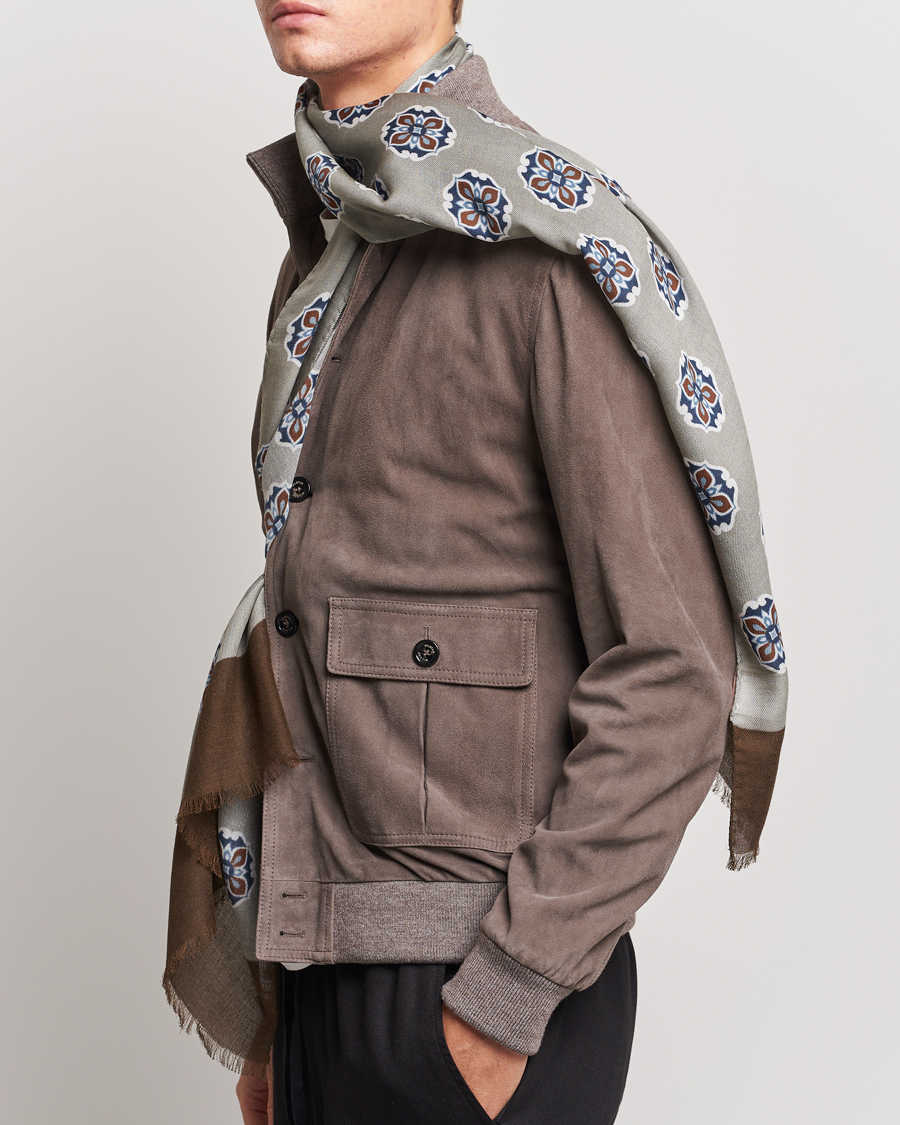 Herre | Altea Printed Medallion Wool Scarf Light Grey | Altea | Printed Medallion Wool Scarf Light Grey