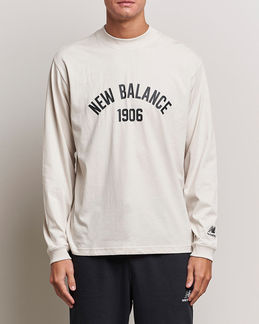 Herre | T-Shirts | New Balance | Varsity Sweatshirt Medium Grey