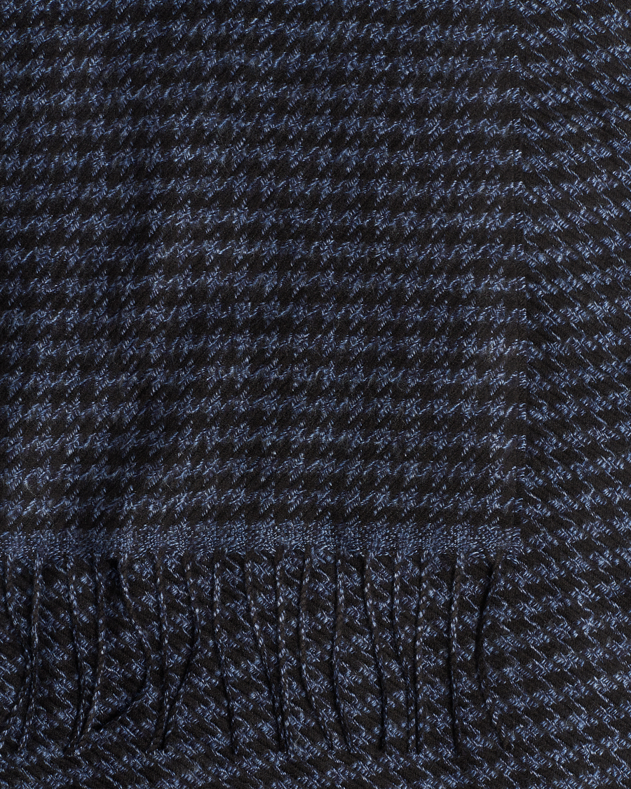 Herre | Piacenza Cashmere Cashmere/Silk Houndstooth Scarf Dark Blue | Piacenza Cashmere | Cashmere/Silk Houndstooth Scarf Dark Blue